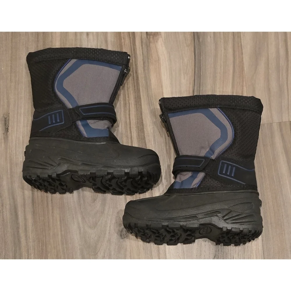 Magellan Outdoor Thinsulate Toddler Boys Boot Size 9